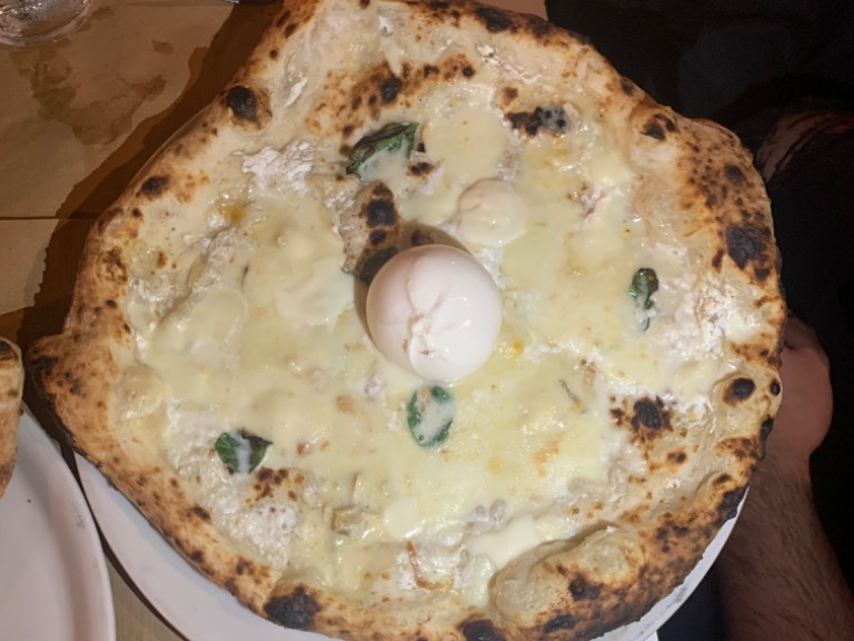 Carta de Pizzerías en La Coruña, Terra Mia-Pizzería Contemporánea Napoletana, 4 formaggi