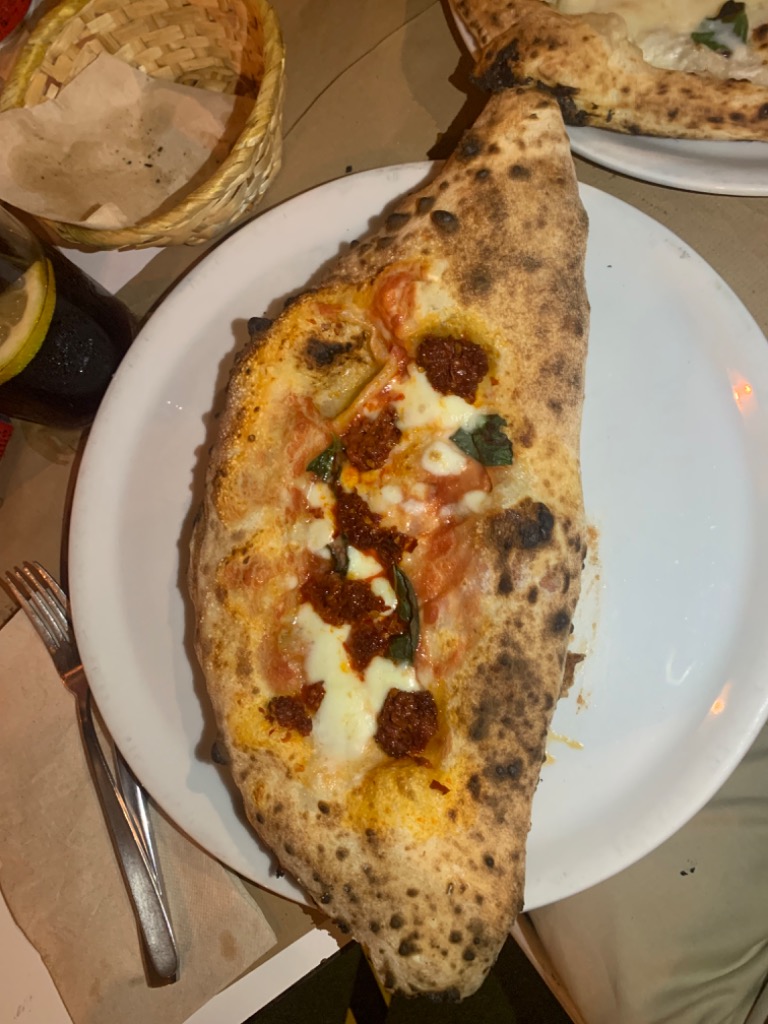 Carta de Pizzerías en La Coruña, Terra Mia-Pizzería Contemporánea Napoletana, Calzoni Indiavolato