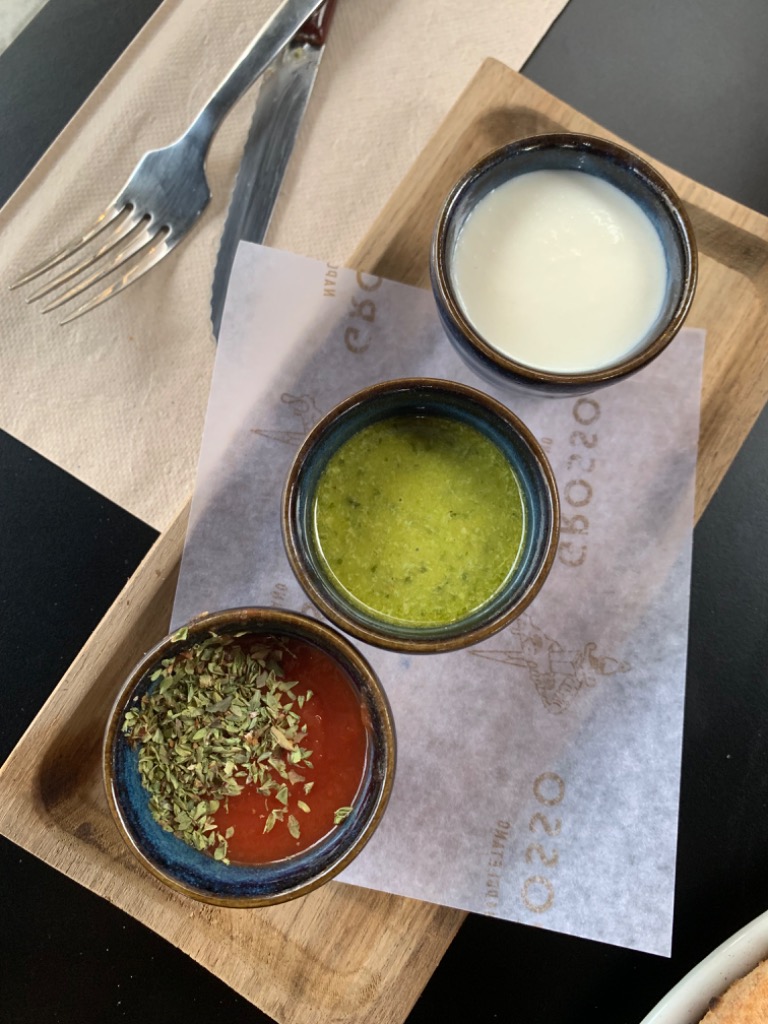 Carta de Pizzerías en Coruña, Grosso Napoletano, Salsa bordes x3