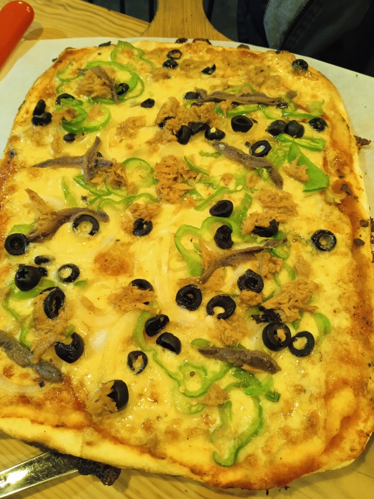 Carta de Pizzerías en Eraul, La Panpinela, Pizza caracola