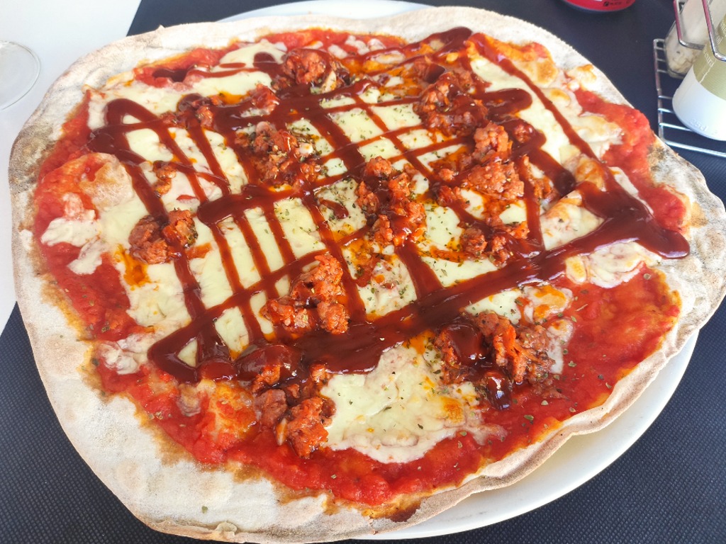 Carta de Pizzerías en Motril, PIZZERÍA HAPPY BEACH, Pizza Barbacoa