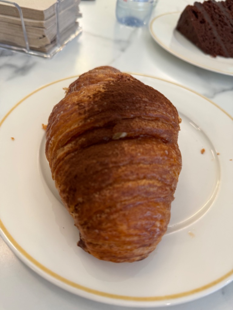 Carta de Bares en Albacete, El Ratico, Croissant de tiramisú