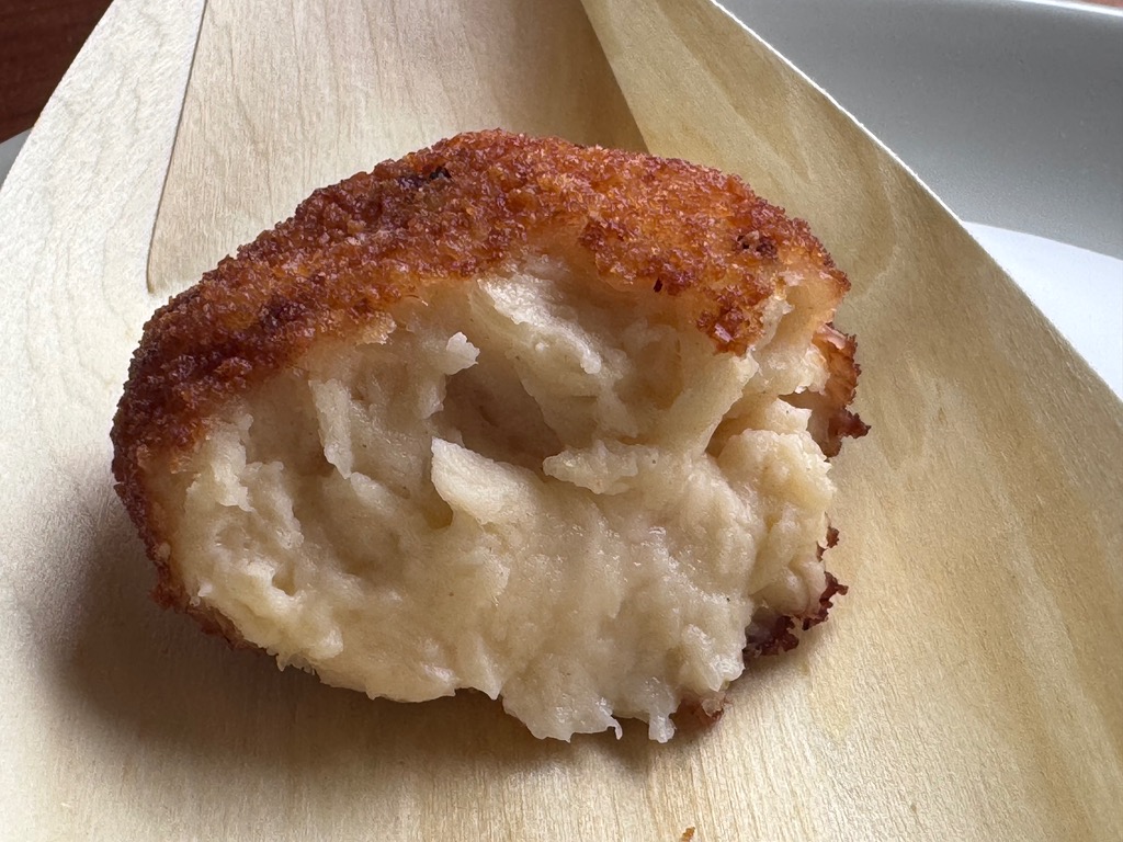 Menu of Bars in Arguedas, Taberna de la alcachofa alegre, Croqueta de bacalao