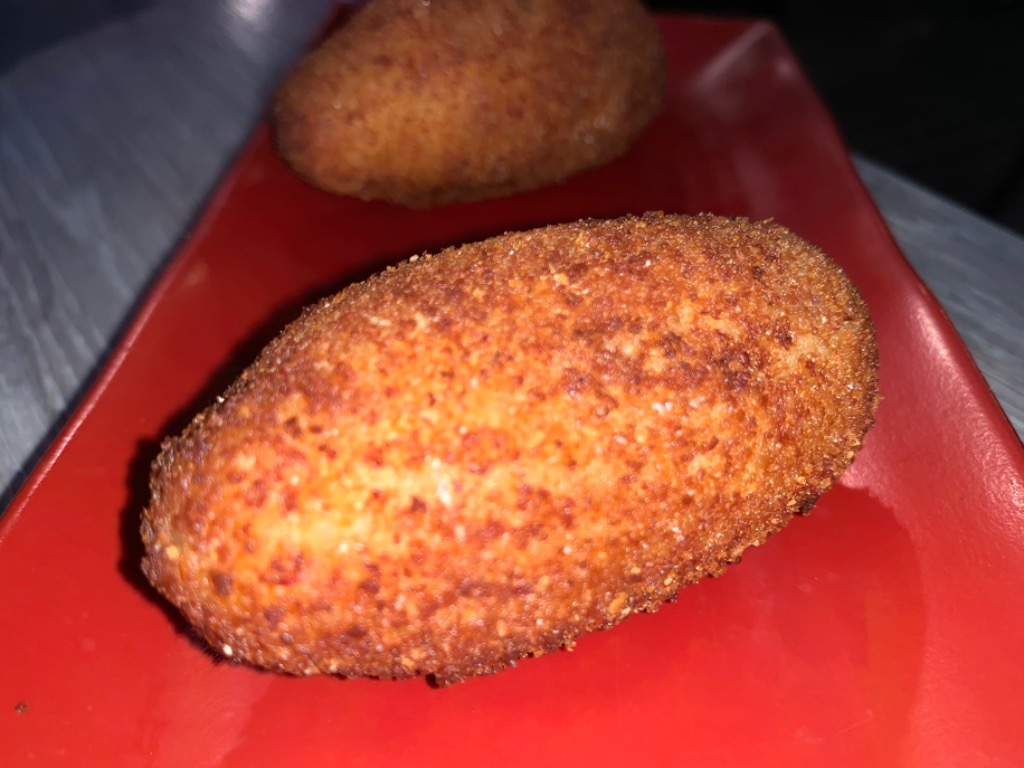 Carta de Bares en Barcelona, Bar Estudiantil, Croqueta XL de jamón ibérico (1ud)