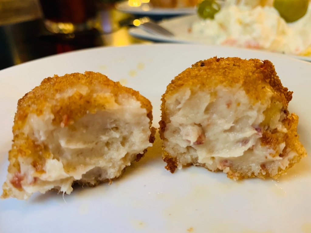 Menu of Bars in Barcelona, Celler Cala del Vermut, Croqueta de jamón
