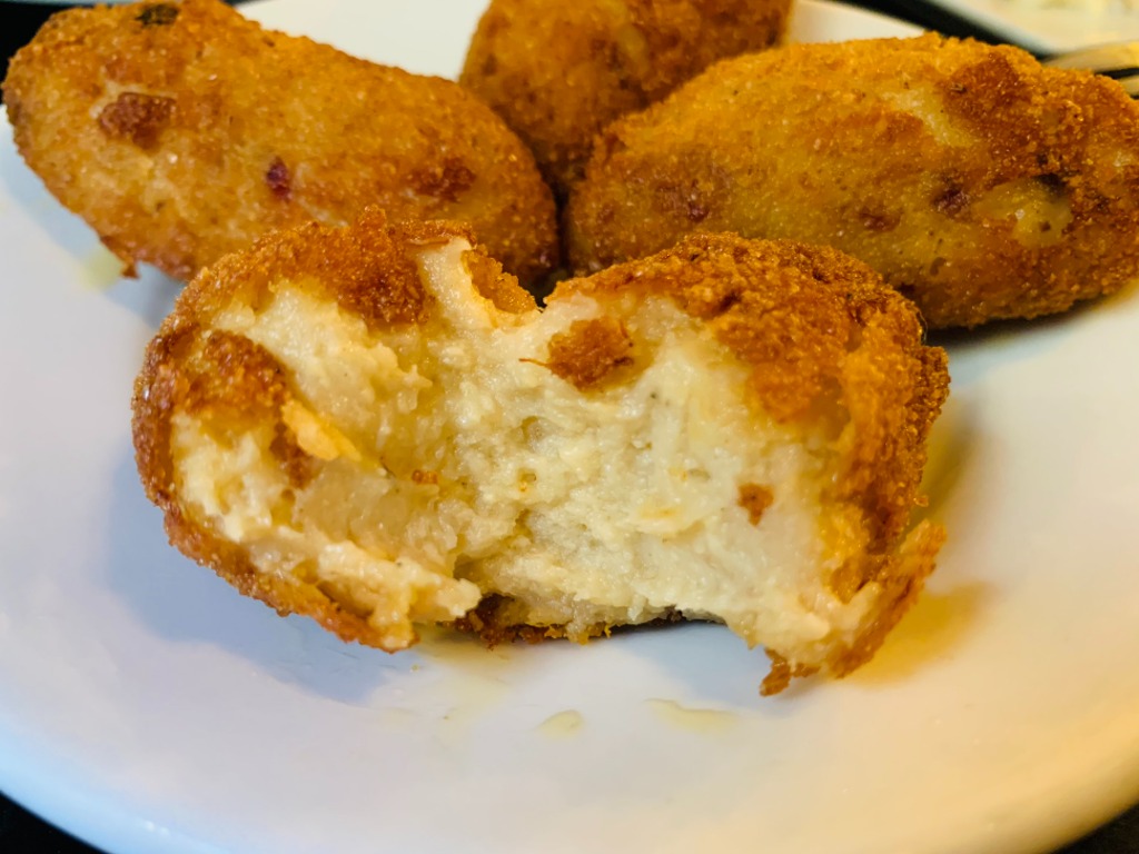 Menu of Bars in Barcelona, Celler Cala del Vermut, Croqueta de pollo