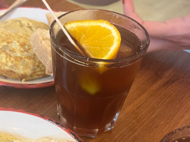 Gastronomy recommendation in Bilbao: Vermut casero
