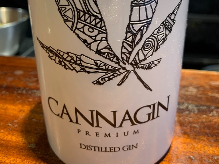Carta de Bares en Marcilla, Bar Paquita, Cannagin (Gin&tonic)