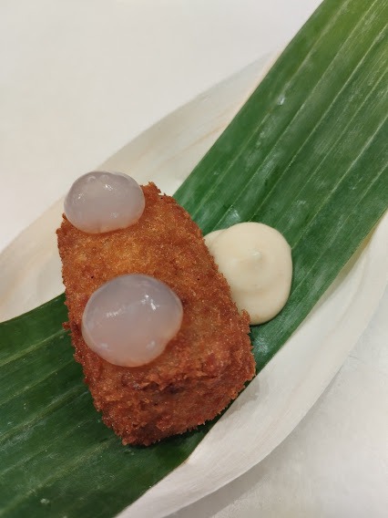 Menu of Bars in Pamplona, Aldapa, Croqueta de seta cardo con gel de citronela y emulsión de jengibre