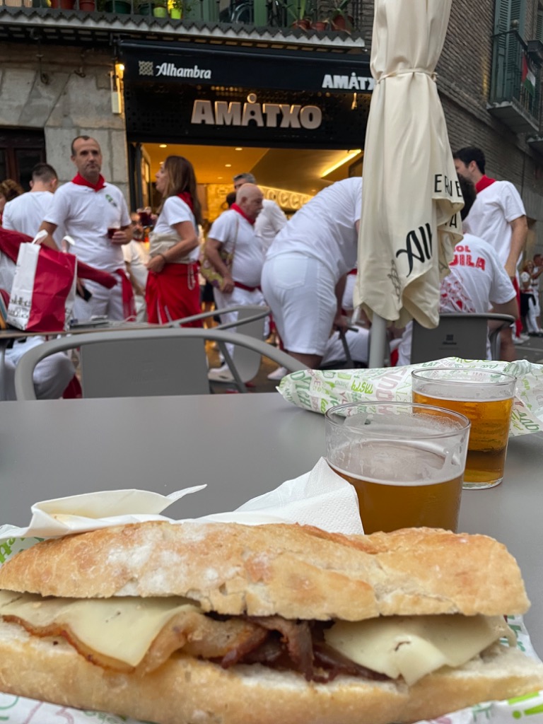 Menu of Bars in Pamplona, Amatxo, Bocadillo bacon y queso