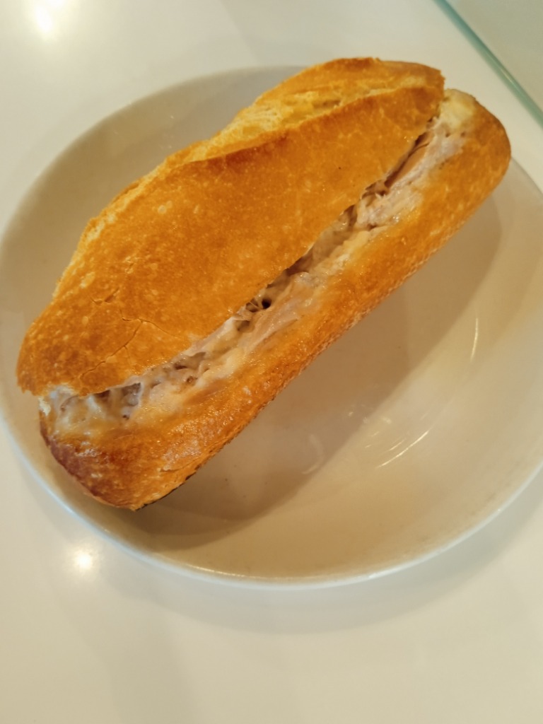 Carta de Bares en Pamplona, Bar Casa Juanito, Pincho de atún con mayonesa