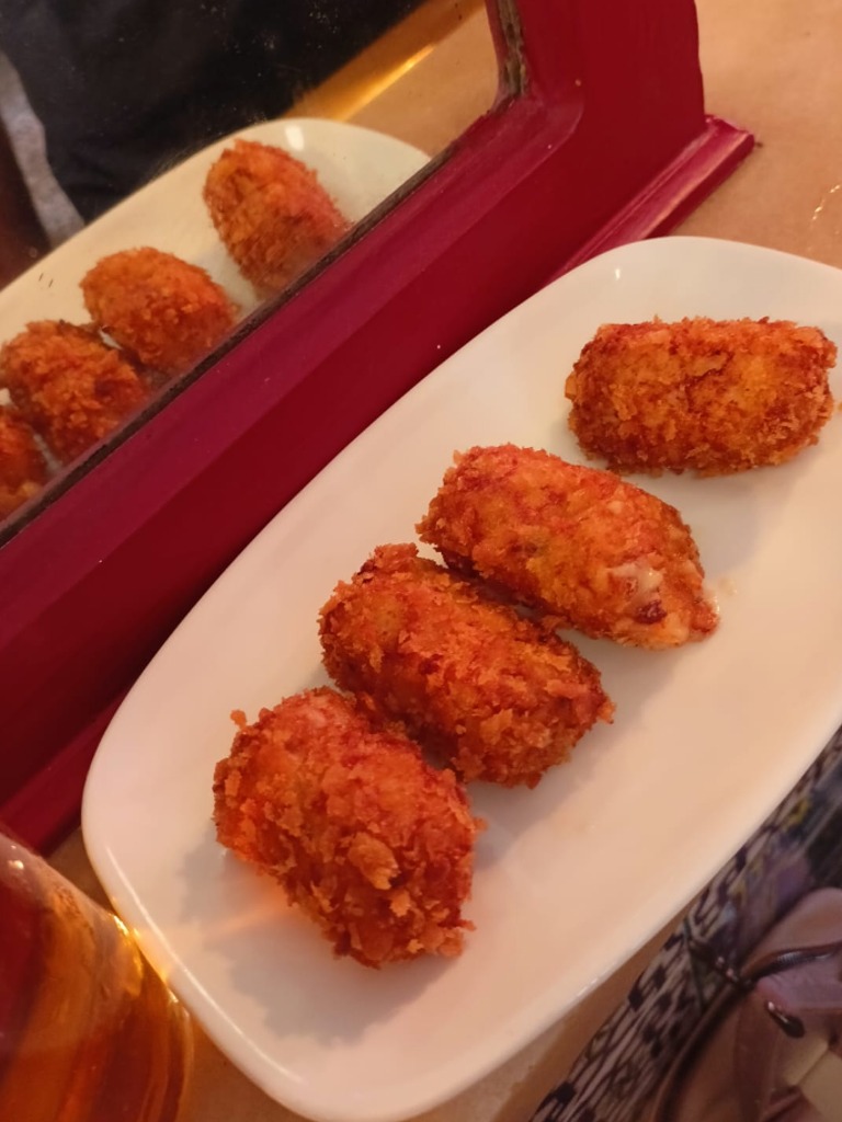 Carta de Bares en Santander, Vermutería Solórzano, Croquetas de jamón
