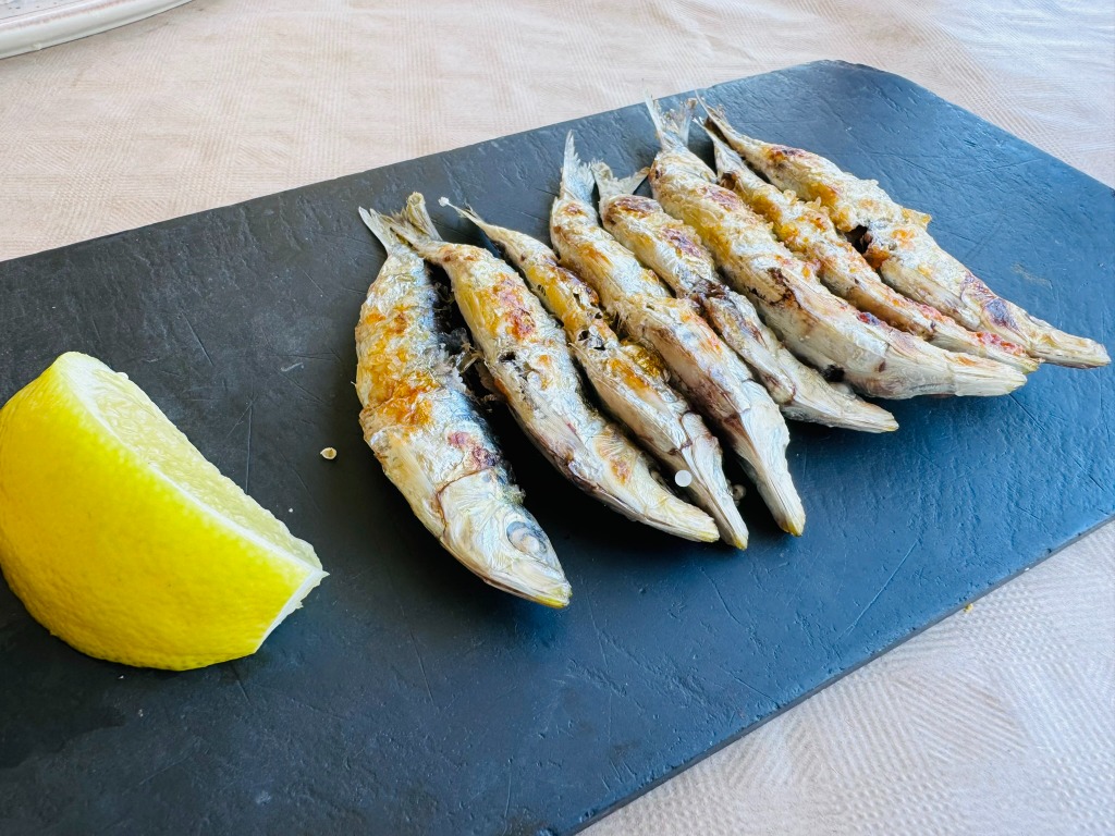 Recomendación gastronómica de Torremolinos: Espeto de sardinas