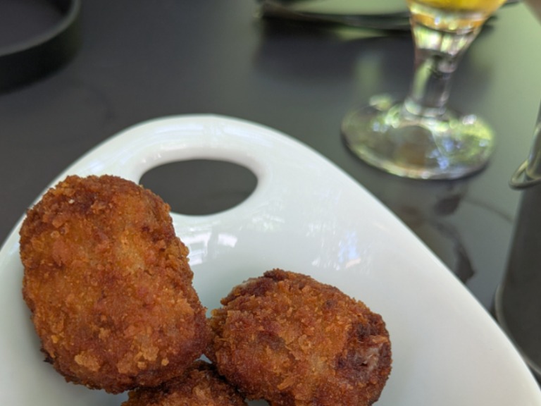 Gastronomy recommendation in Zaragoza: Croquetas de buey