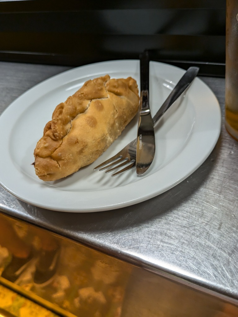 Menu of Bars in Zaragoza, Vinos Nicolás, Empanadilla de atún