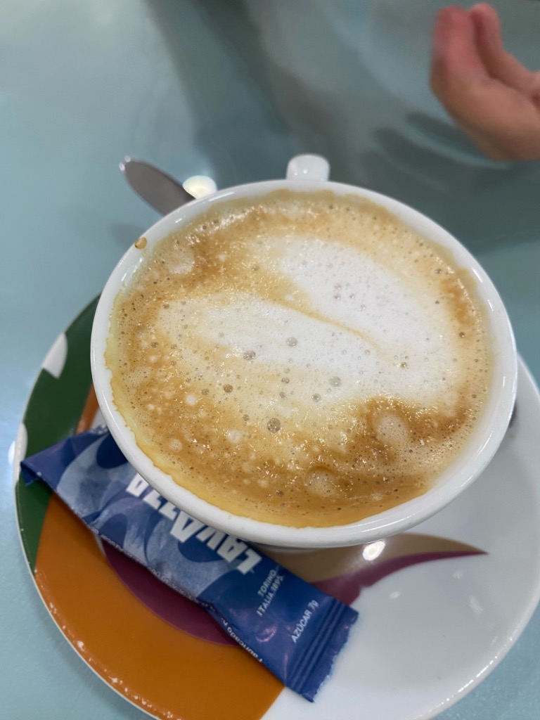 Carta de Cafeterías en Alcantarilla, La Rosconeria, Café con leche