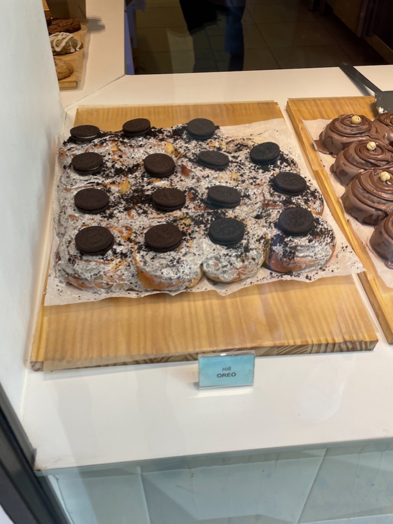 Carta de Cafeterías en Alicante, Salt In Cake, Cinnamon roll de oreo