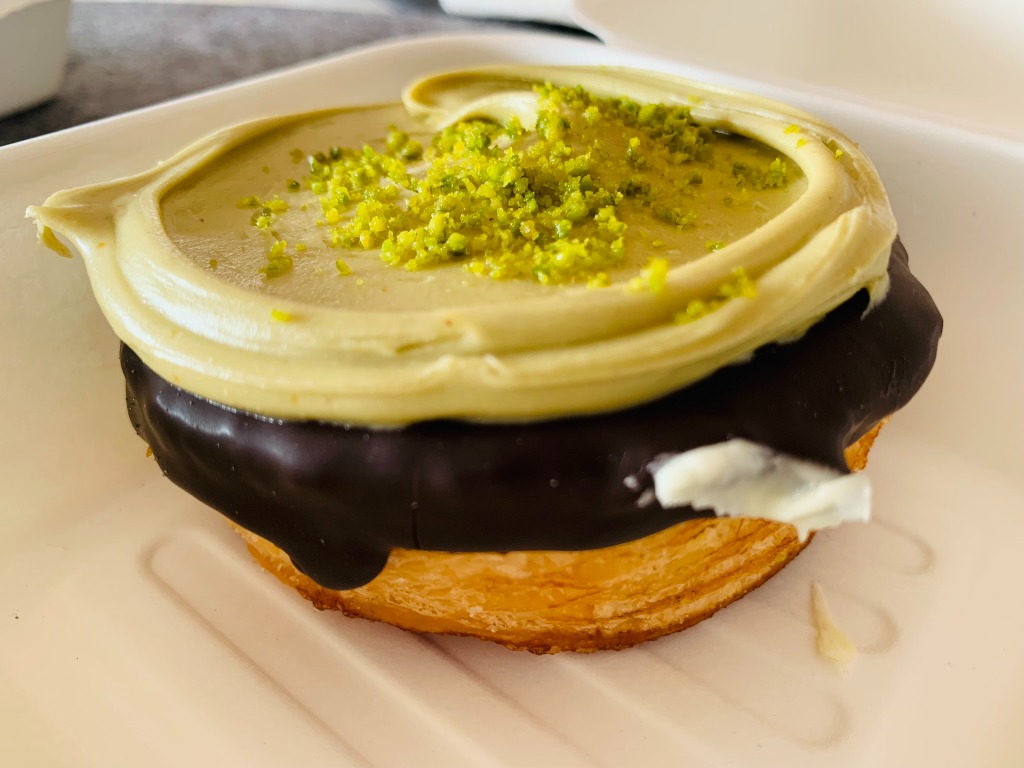 Carta de Cafeterías en Barcelona, chök - Ramelleres (Gluten Free), Krönut de Pistacho