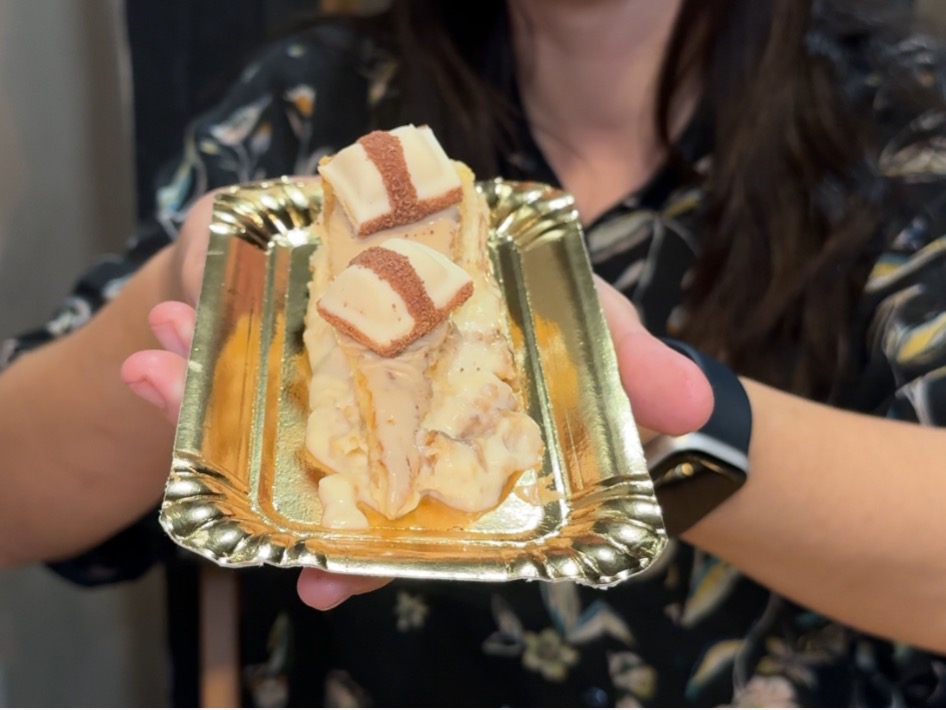 Carta de Cafeterías en Benidorm, El Café de Axel, Tarta de queso con kinder bueno