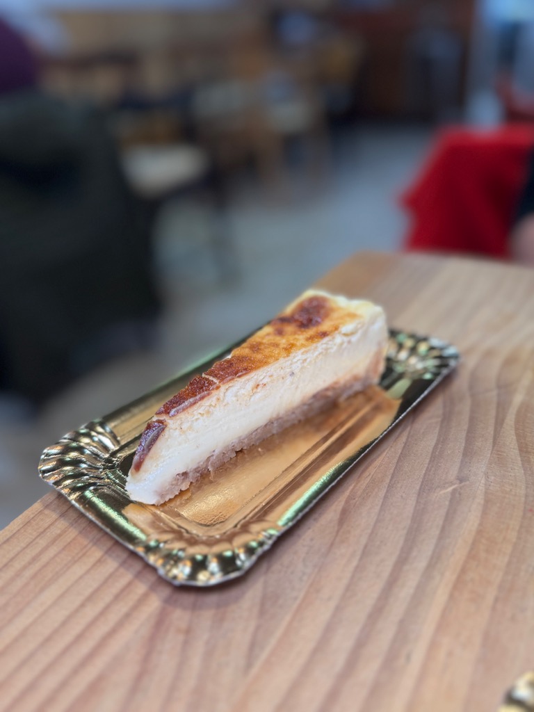 Carta de Cafeterías en Benidorm, El Café de Axel, Tarta de queso con parmigiano