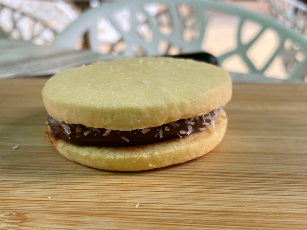 Carta de Cafeterías en Benidorm, good day cafe, Alfajor de maicena