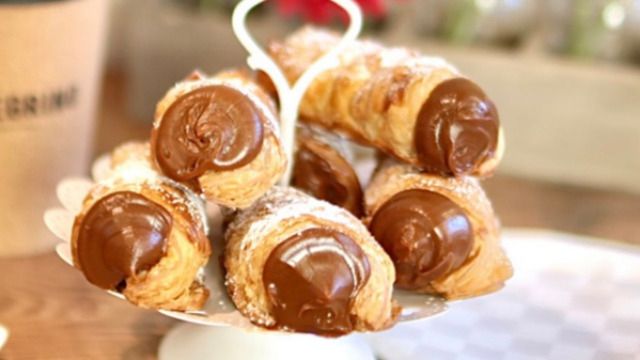 Carta de Cafeterías en Pamplona, Café Peregrino, Cañoncitos de hojaldre rellenos de dulce de leche