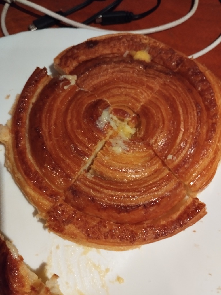 Carta de Cafeterías en Pamplona, Etxe Zuri Txikia Bakery (panadero de Eugui), Caracol