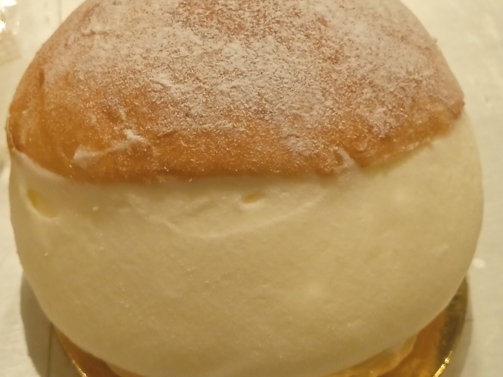 Carta de Cafeterías en Pamplona, Manterola, Bomba de nata