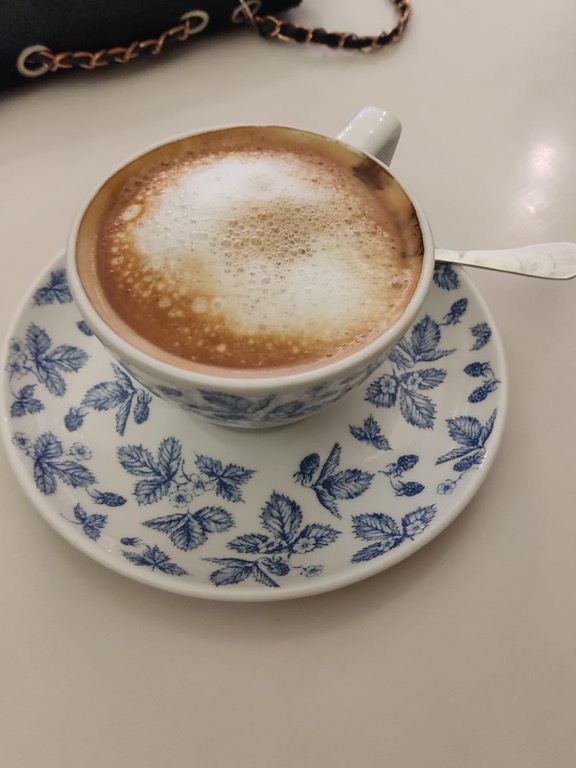 Menu of Coffee Shops in Pamplona, Panadero de Eugui, Café con leche