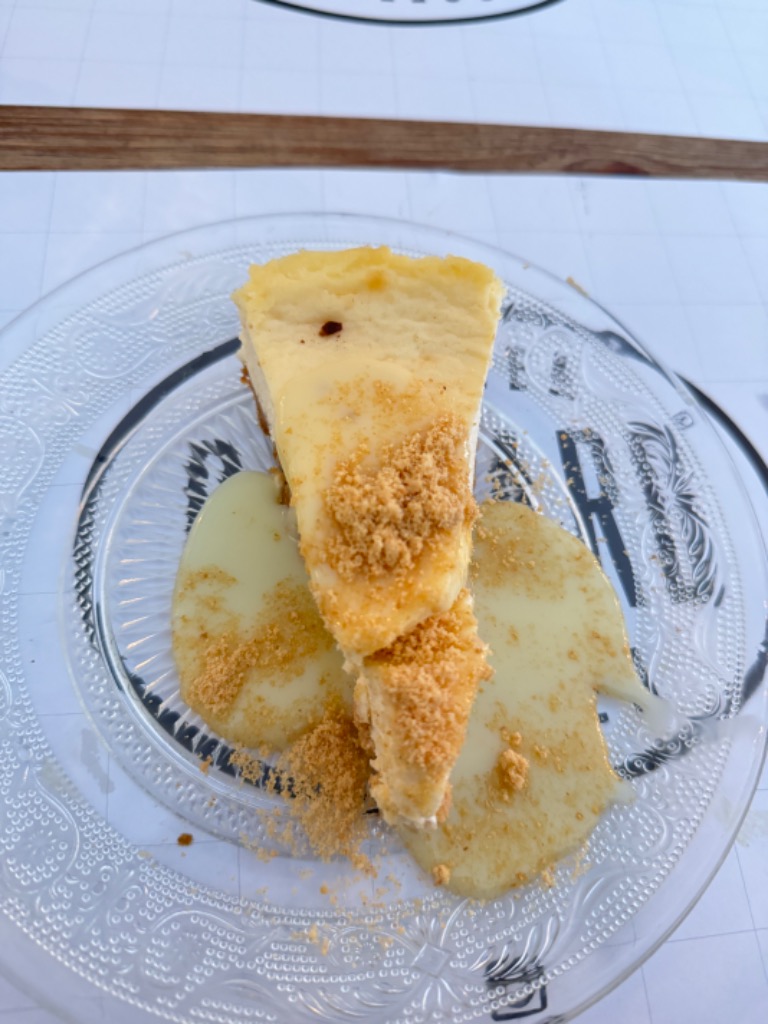 Carta de Cafeterías en Valencia, BASTARD Coffee & Kitchen - Xúquer, Tarta de queso con galleta