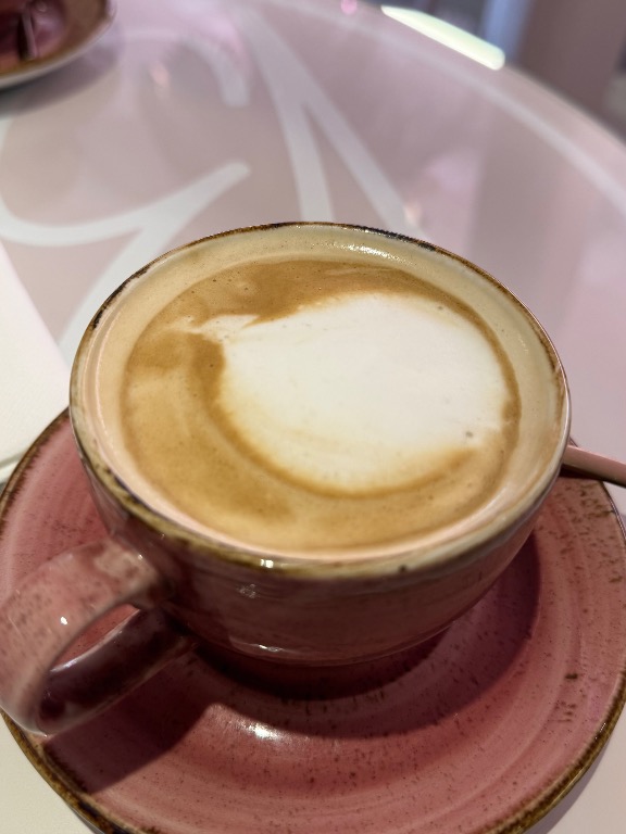 Valoración y opiniones de comida y bebida en Valencia, Beverly Café, Café con leche