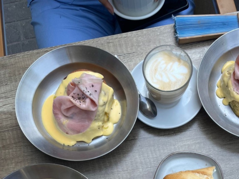 Carta de Cafeterías en Valencia, Navel Brunch & Coffee, Pesto roll