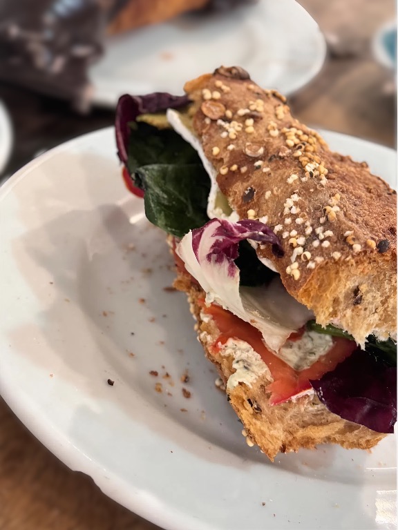 Carta de Cafeterías en Vilanova i la Geltrú, Dolç i Salat, Bocata de pan de espelta