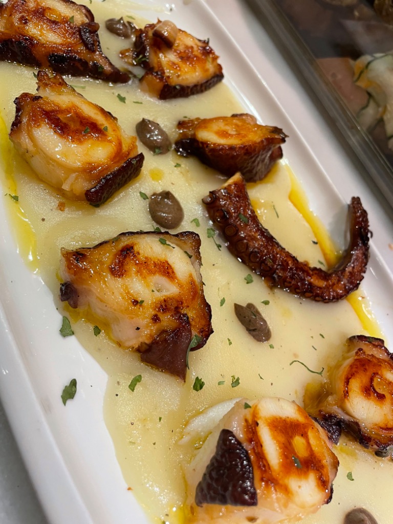 Carta de Restaurantes en Bilbao, NKO ENEKO, Pulpo con parmentier de patata