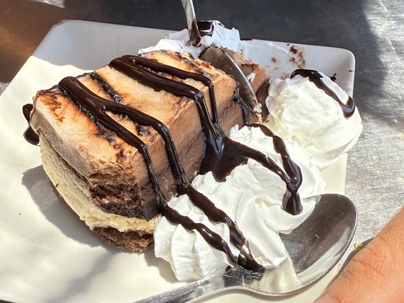 Recomendación gastronómica de Tarifa: Tarta tres chocolates