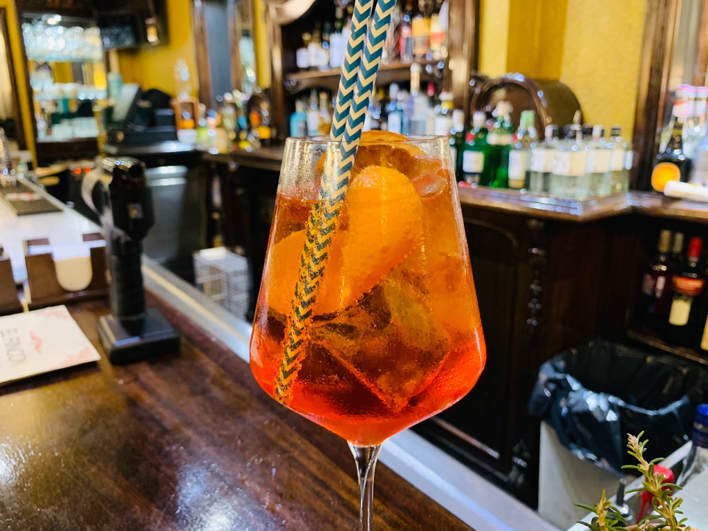 Menu of Cocktail Bars in Pamplona, El Rincón de Hemingway, Spritz 0.0