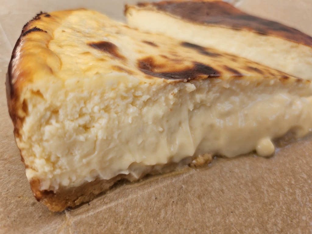 Gastronomy recommendation in Barcelona: Tarta de queso de cabra