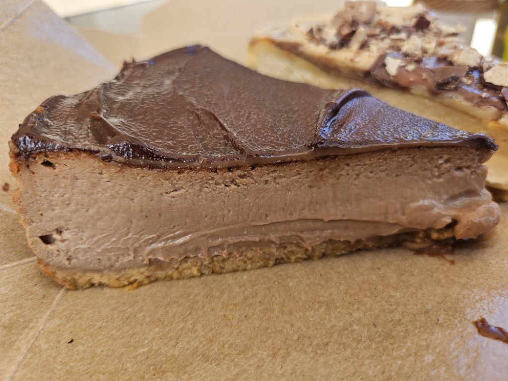 Menu of Cake Shops in Barcelona, La Cremosa Land, Tarta de queso Nutella y Ferrero