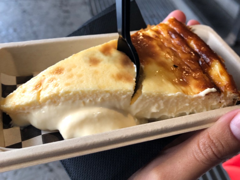 Carta de Pastelerías en Bilbao, jm cakesss, Porción de tarta de queso