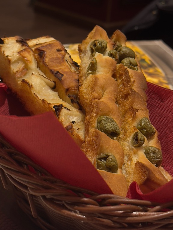 Carta de Pizzerías en Tarragona, Restaurant La Tagliatella, Pane della tagliatella
