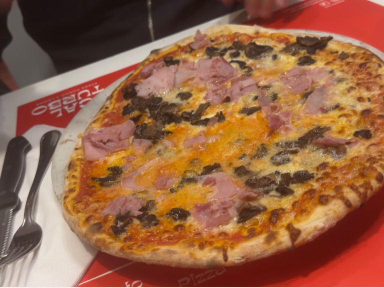 Carta de Pizzerías en Vilafranca del Penedès, Cal Turbo, Pizza 4 quesos