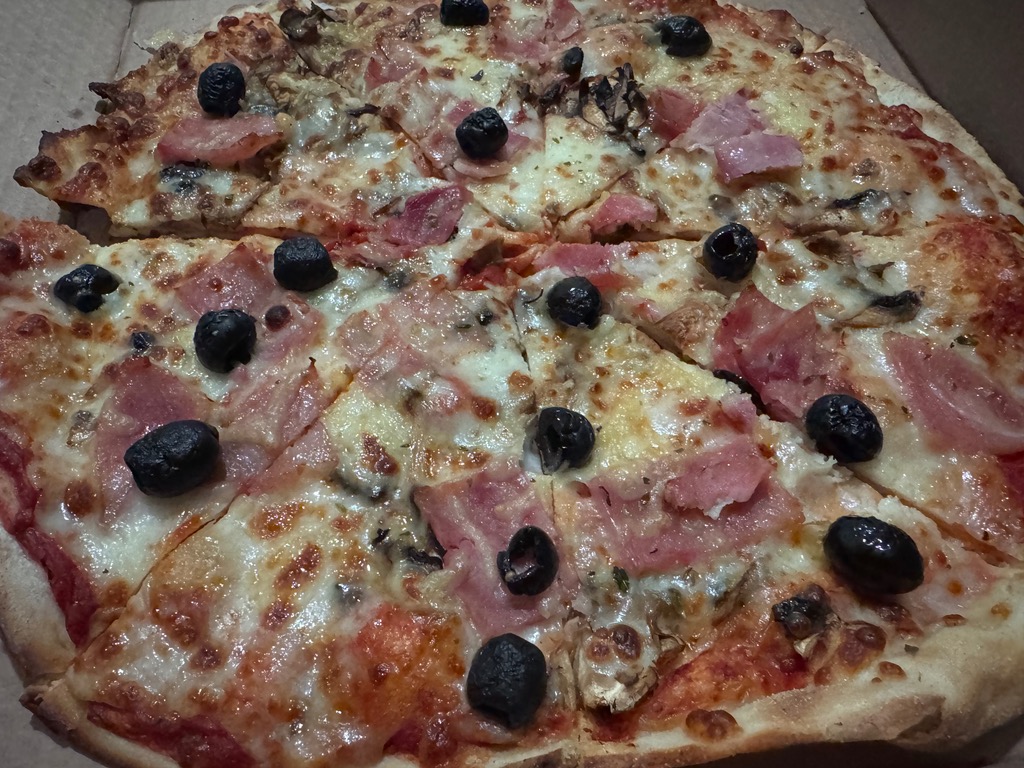 Carta de Pizzerías en Vilassar del Mar, Carpi Pizza Vilassar de Mar, Carpi (mediana)