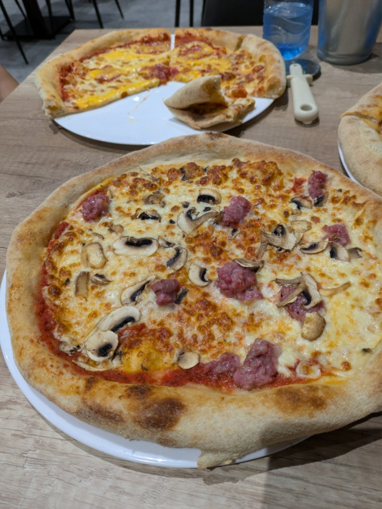 Carta de Pizzerías en Zaragoza, Luca Street Food Pizza, La Grosso