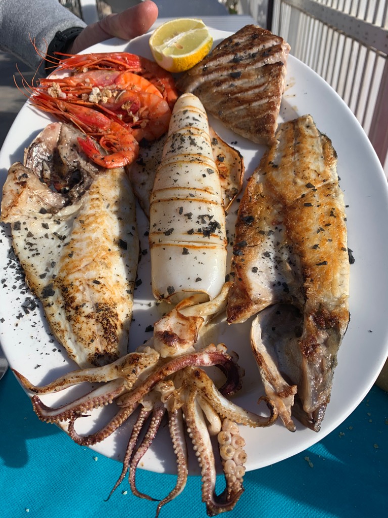 Carta de Chiringuitos en Águilas, Paradise, Parrillada de pescado para dos