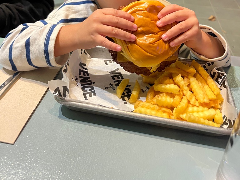 Carta de Restaurantes en Albires, Venice Street Food Albir, Burger de cecina