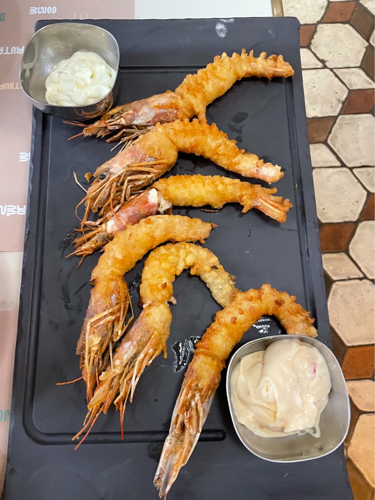 Carta de Restaurantes en Alicante, La Ddisfrutoona, Langostinos en tempura con salsa de lima y miel