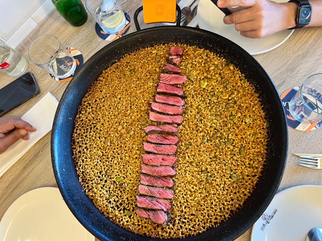Carta de Restaurantes en Alicante, La Llar Arrós i Brases, Arroz a la leña de entrecot