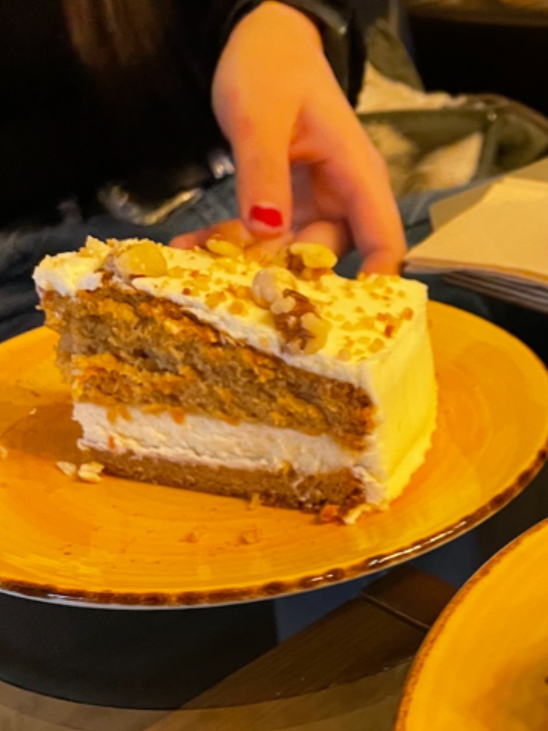 Carta de Cafeterías en Alicante, Madness Specialty Coffee, Carrot cake