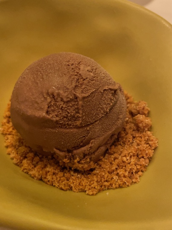 Carta de Restaurantes en Alicante, Monumental Restaurant Alicante, Helado con galleta