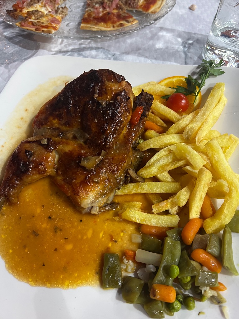 Gastronomy recommendation in Alicante: Pollo al horno